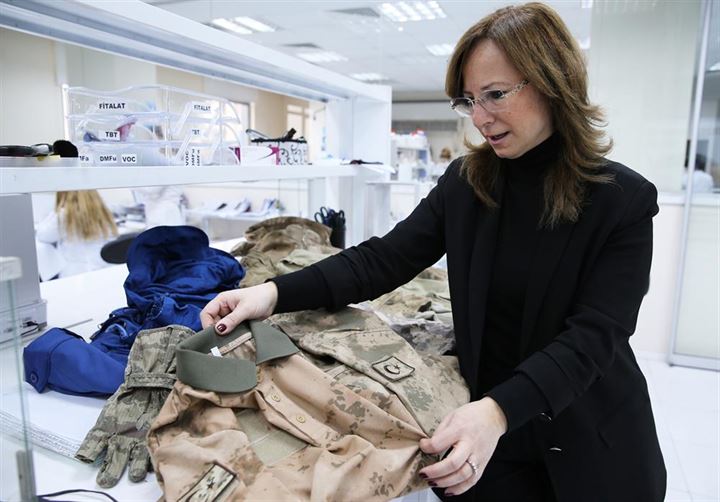 Mehmetçiğin kıyafeti sıkı denetimden geçiriliyor - 20