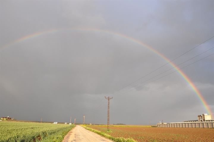 Afrin sınırında gökkuşağı hayran bıraktı - 1