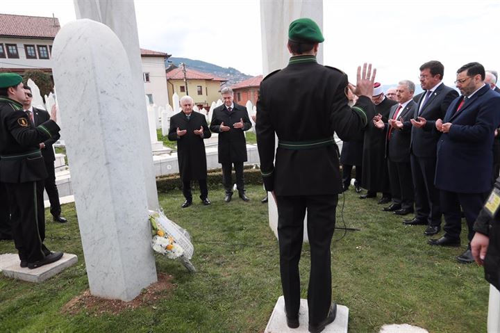 Başbakan Yıldırım 'Bilge Kral'ın' mezarını ziyaret etti - 5