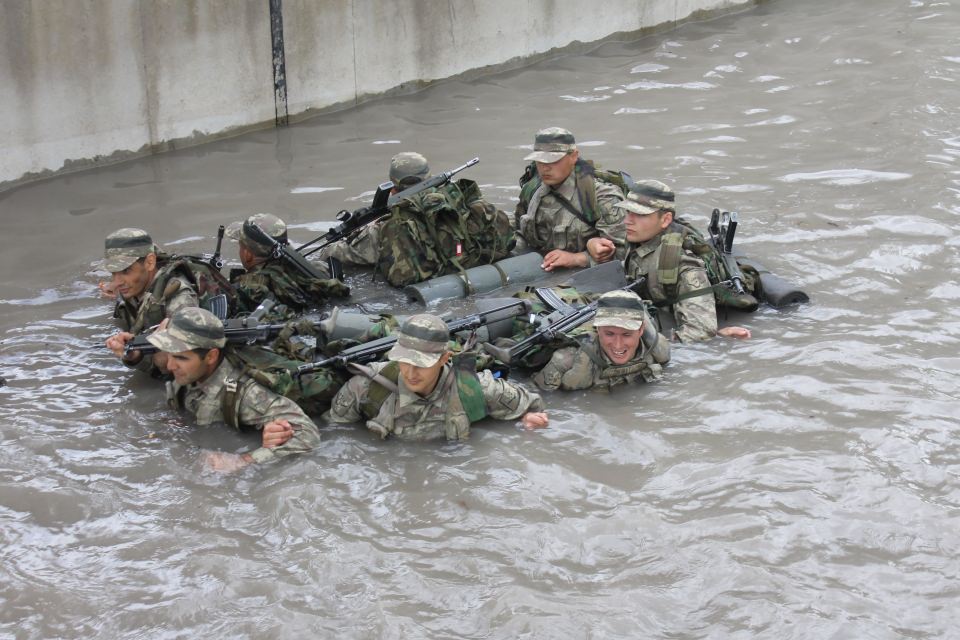 'Uzman Erbaş' olmak için gün sayıyorlar! - 13