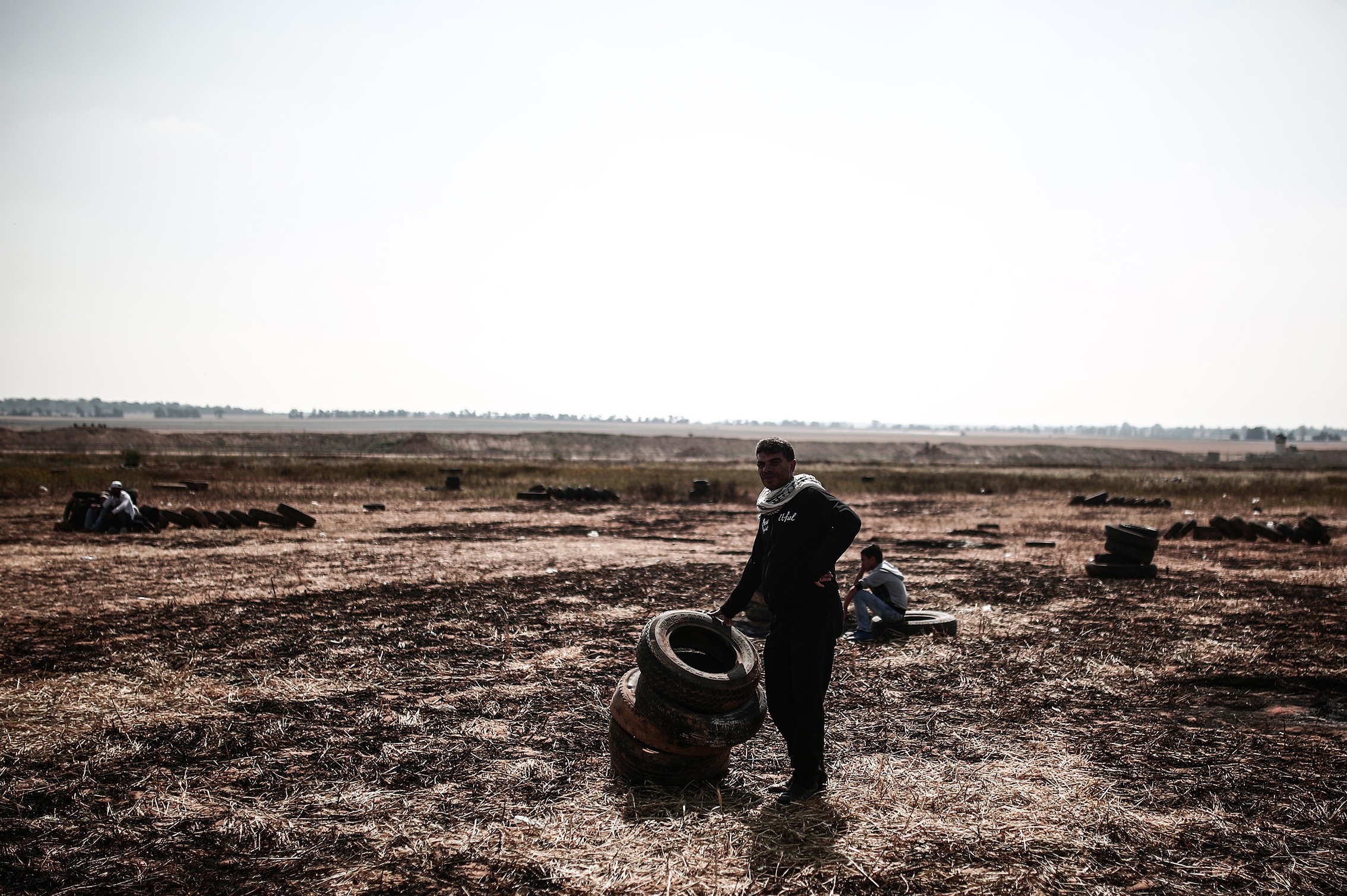 İsrail'in katliamına rağmen Gazzeliler sınıra akın ediyor - 0