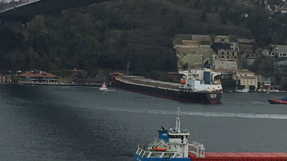 İstanbul Boğazı'nda gemi yalıya çarptı - 15