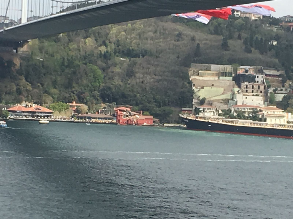 İstanbul Boğazı'nda gemi yalıya çarptı - 23