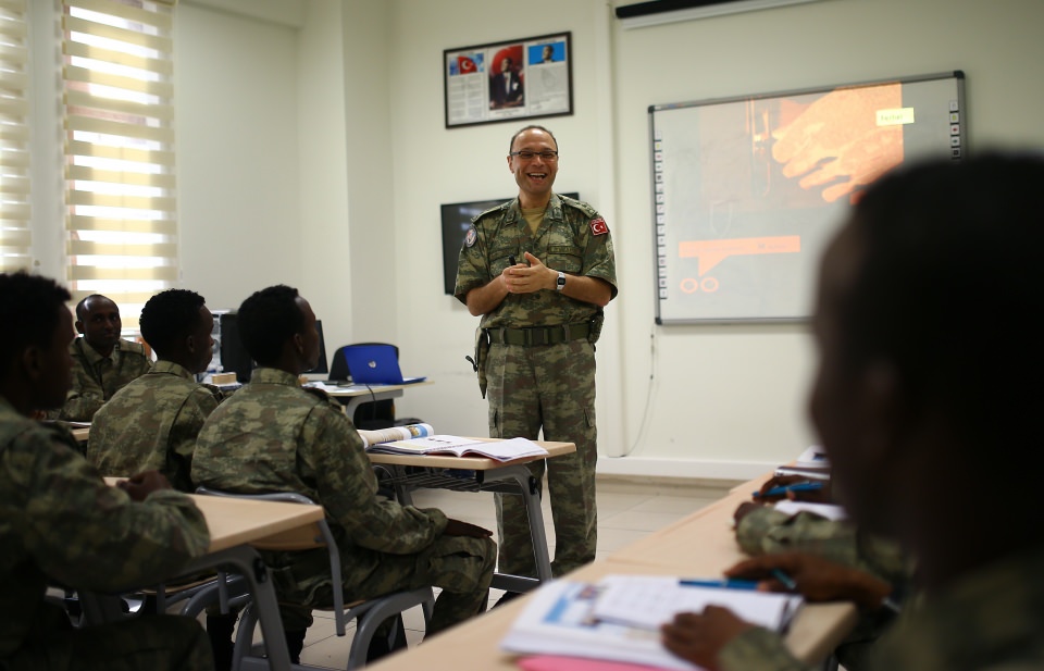 Türkiye'den Somalili askerlere özel eğitim - 27
