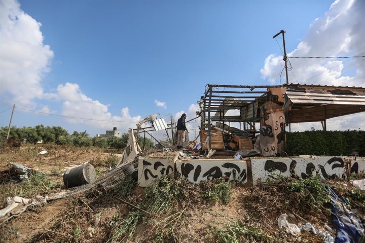 İsrail'den Gazze'ye hava saldırısı - 7