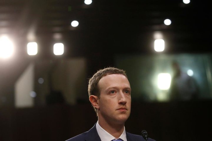 Facebook CEO'su Zuckerberg'in zor anları - 7