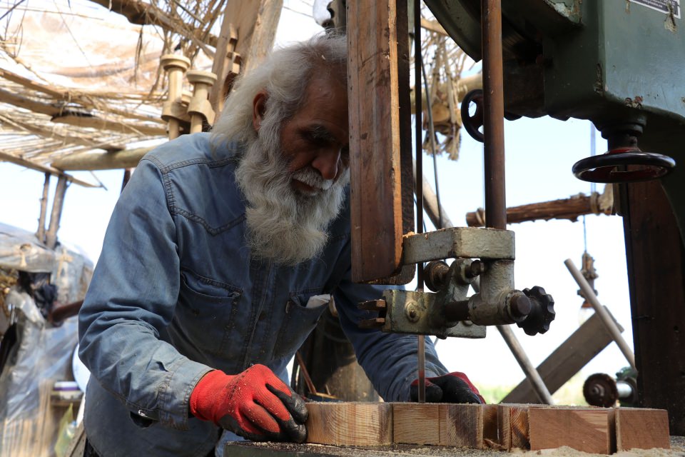 Yaşamını değiştirip yol kenarına kendi 'sarayı'nı kurdu - 8