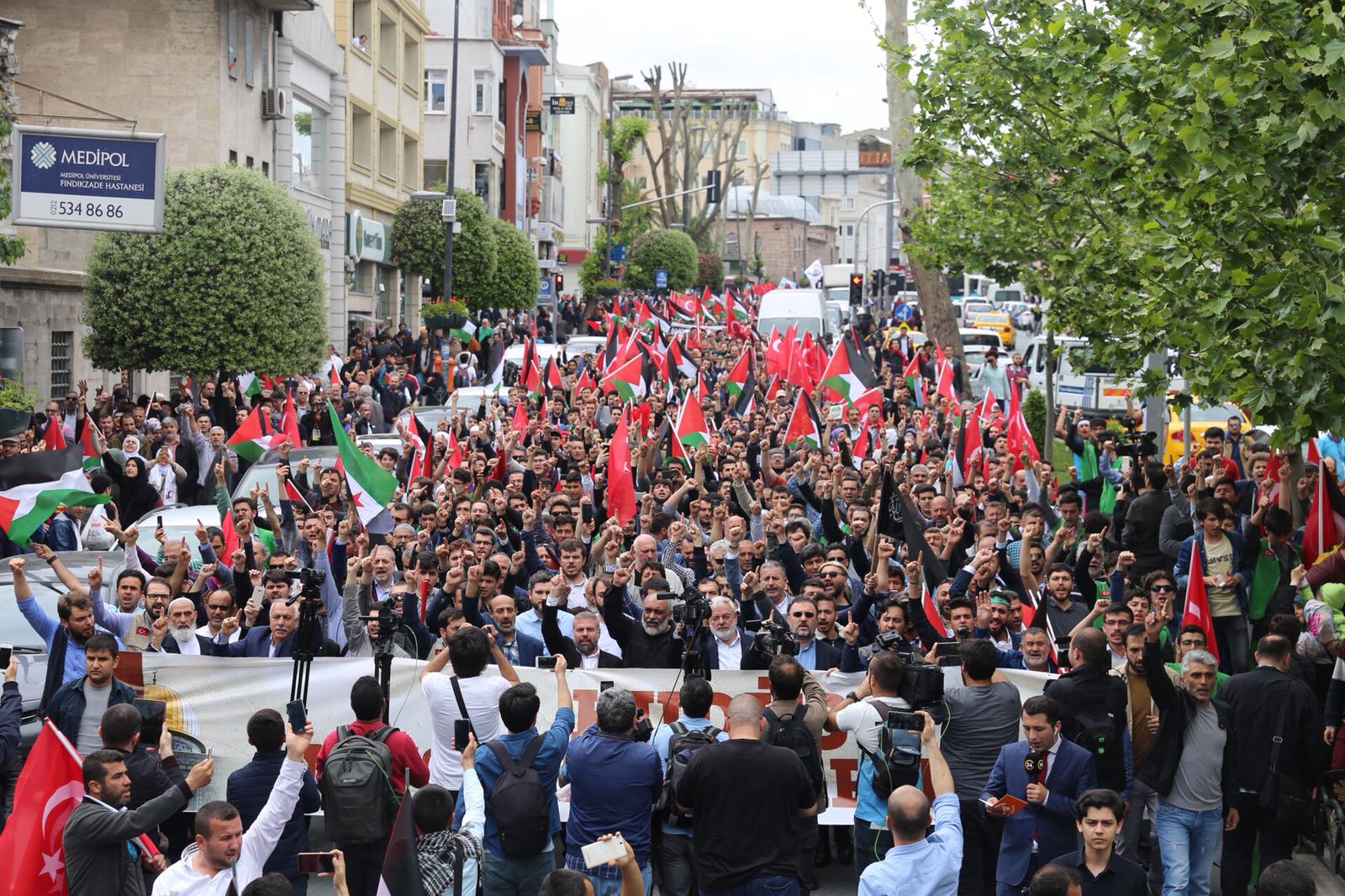 İstanbul'da Filistin direnişine destek yürüyüşü - 0