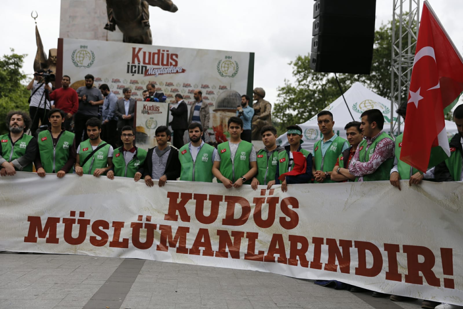 İstanbul'da Filistin direnişine destek yürüyüşü - 0