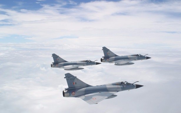 Hangi ülkenin kaç savaş uçağı var? - 32