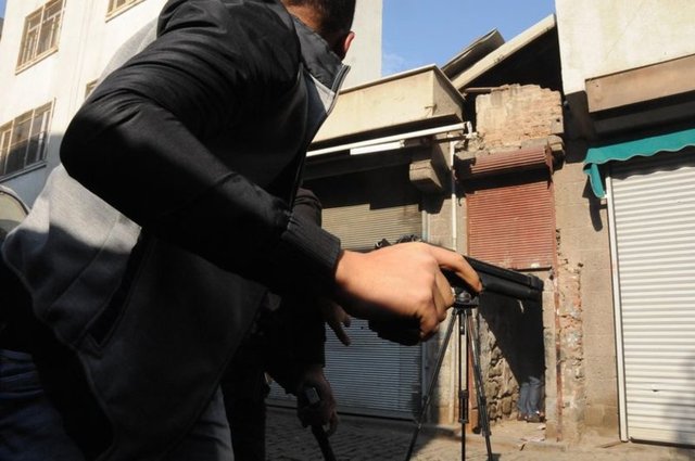Diyarbakır'daki çatışma anından kareler - 14