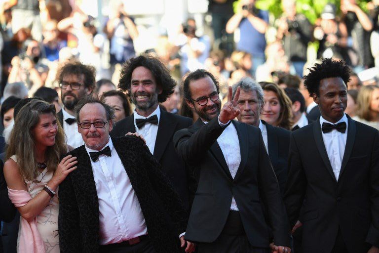 'Kahraman' çiftçi kırmızı halıda mültecilerle birlikte yürüdü - 0