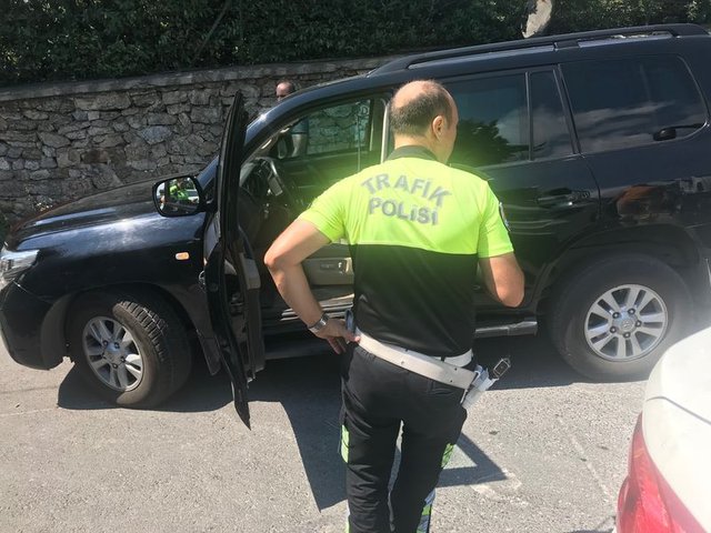 Adnan Oktar'ın evinden cephanelik çıktı! - 0