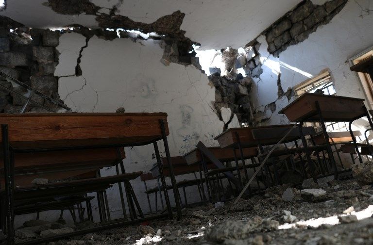 İsyanın başkenti Dera'ya Esed bayrağı çekildi! - 0