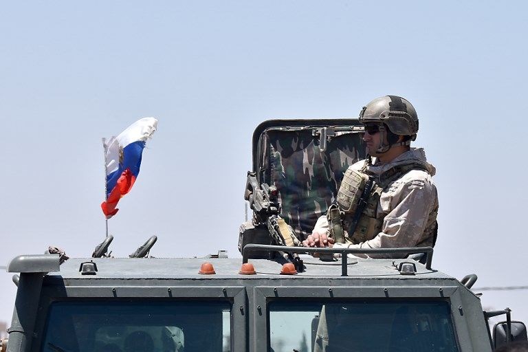 İsyanın başkenti Dera'ya Esed bayrağı çekildi! - 0