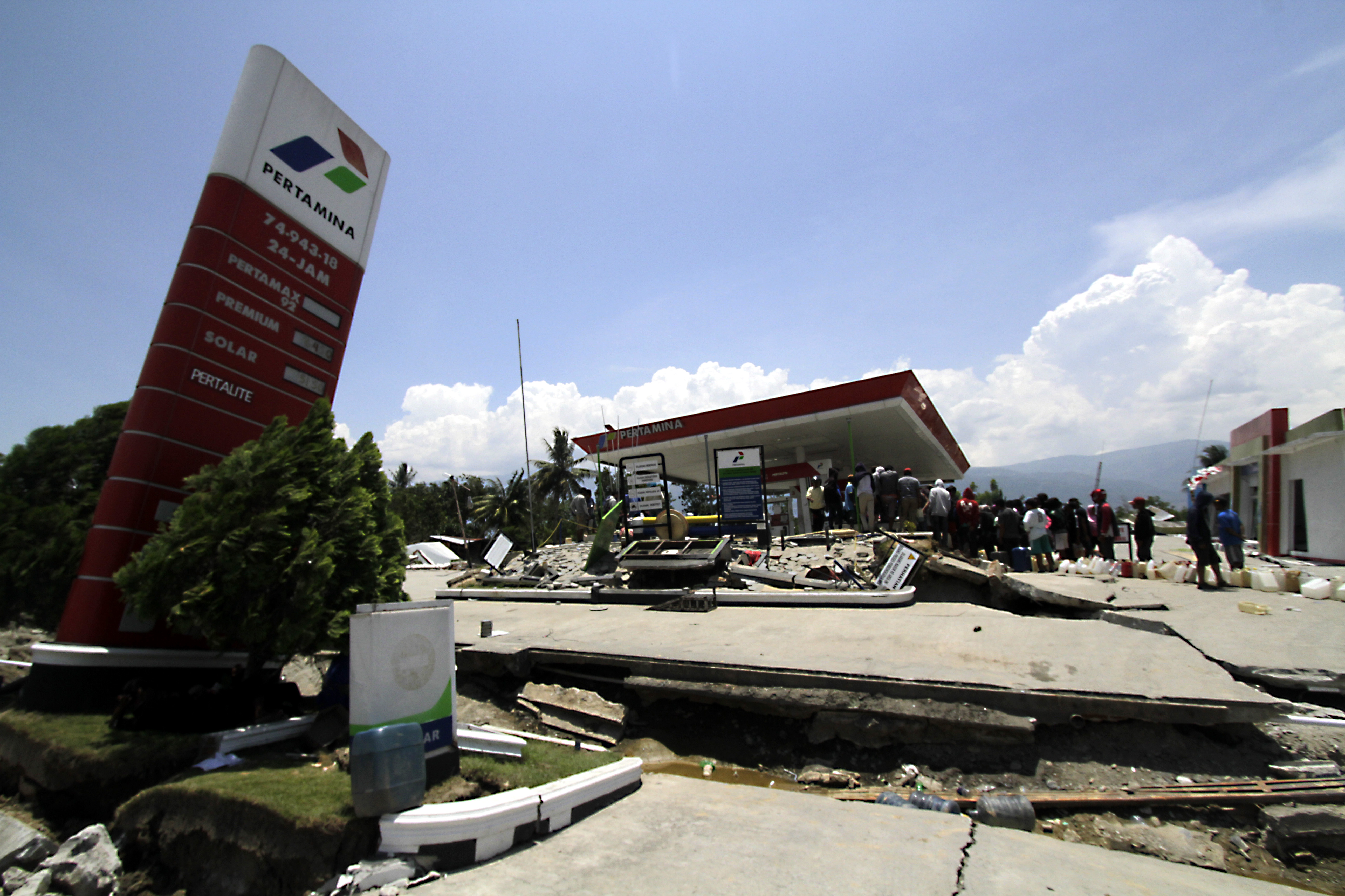Deprem ve tsunaminin vurduğu Endonezya'dan görüntüler - 2
