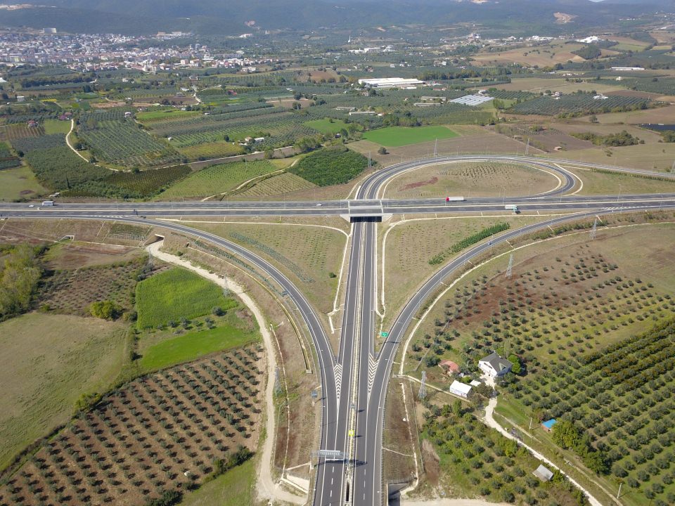 İstanbul-İzmir arası artık 3,5 saat - 4