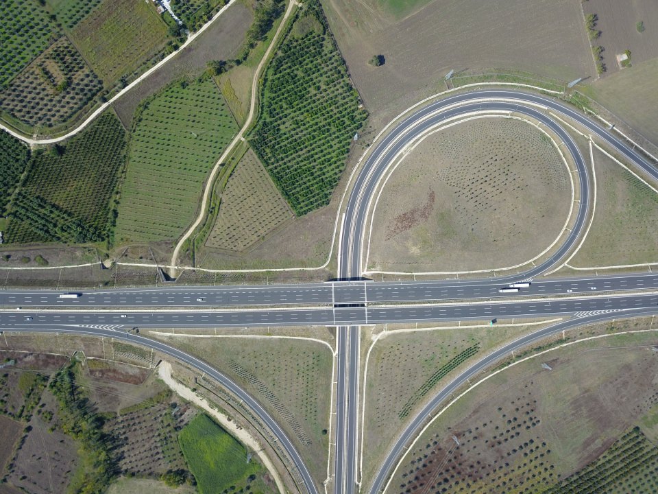 İstanbul-İzmir arası artık 3,5 saat - 6