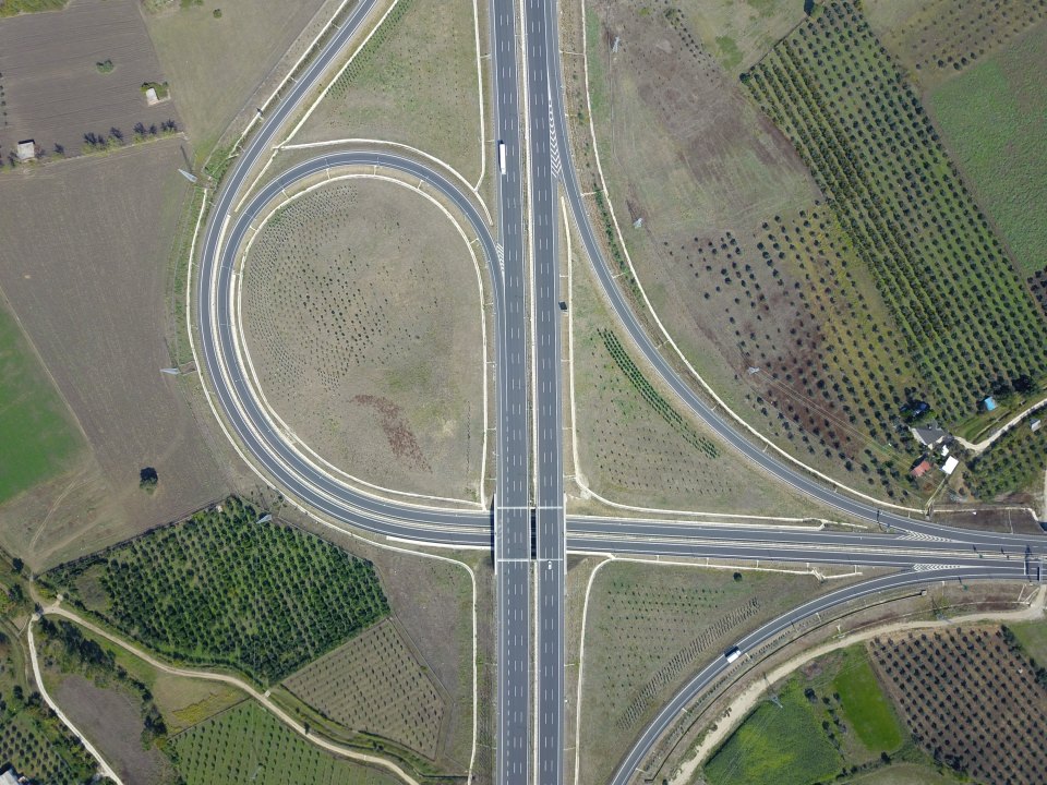 İstanbul-İzmir arası artık 3,5 saat - 9