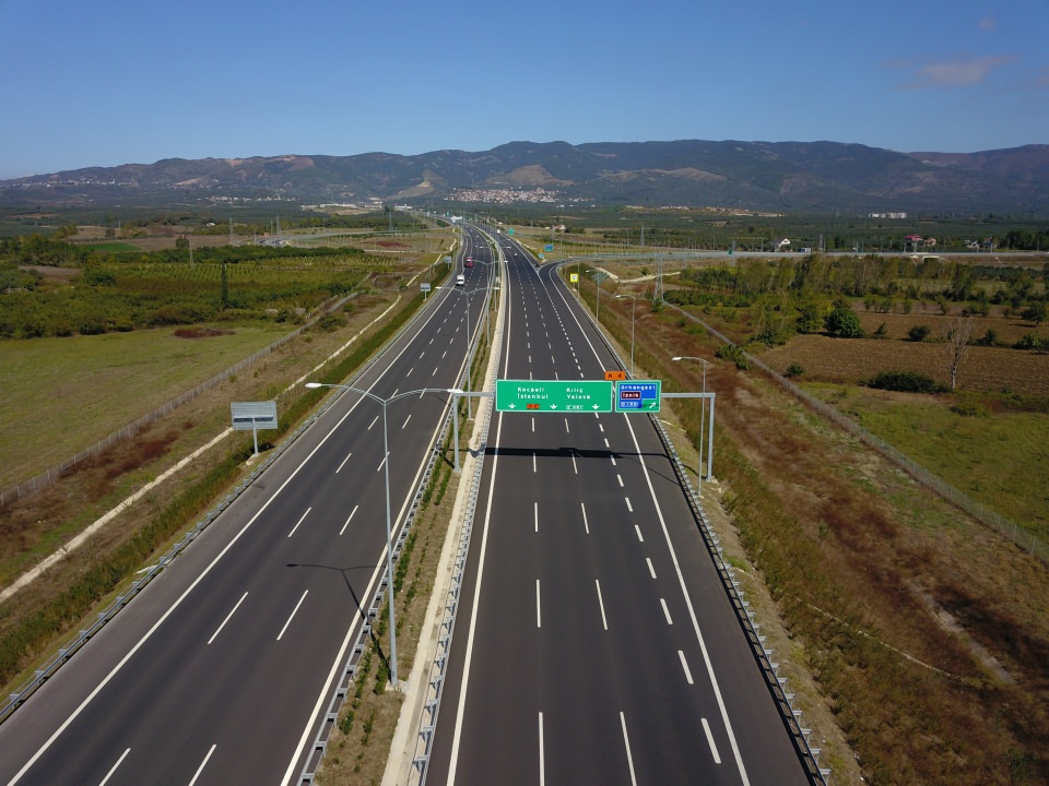 İstanbul-İzmir arası artık 3,5 saat - 11