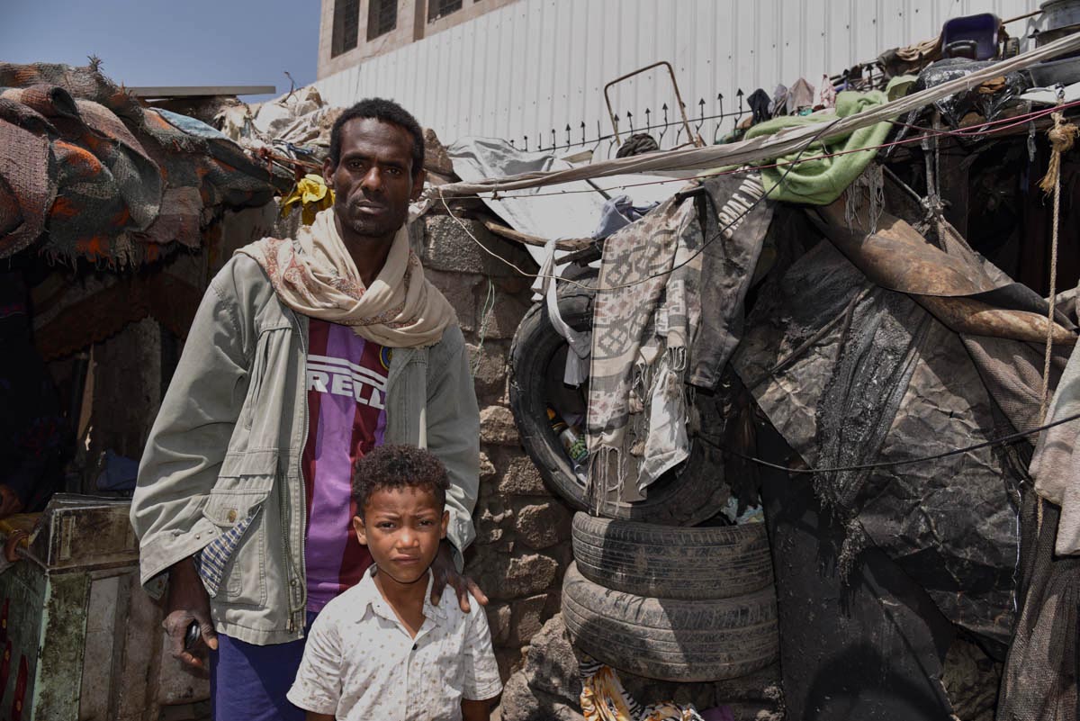Eski hayatlarının molozların'da, hayatta tutunan ailelerle tanışın - 9