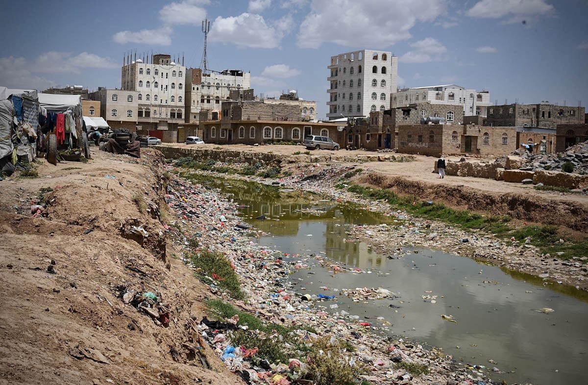 Eski hayatlarının molozların'da, hayatta tutunan ailelerle tanışın - 15