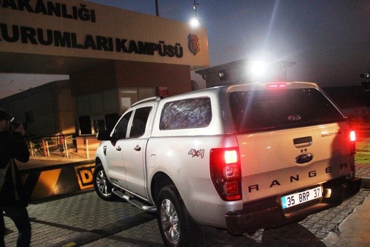 Rahip Brunson'un mahkemeye götürülme anı - 23