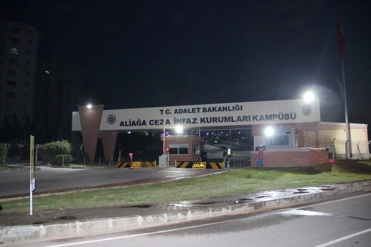 Rahip Brunson'un mahkemeye götürülme anı - 25