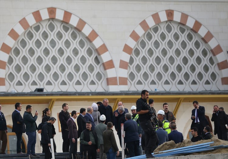 Cumhurbaşkanı Erdoğan, Çamlıca Camisini inceledi - 8