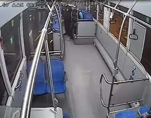 Küçük çocuğa taciz iddiası halk otobüsünü birbirine kattı - 10