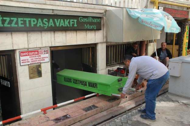 43 yıldır gasilhanede ölüleri, ücretsiz yıkayıp kefenliyor - 2