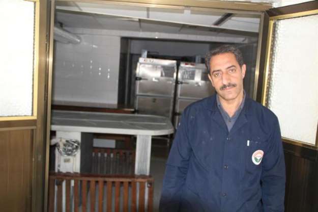 43 yıldır gasilhanede ölüleri, ücretsiz yıkayıp kefenliyor - 6