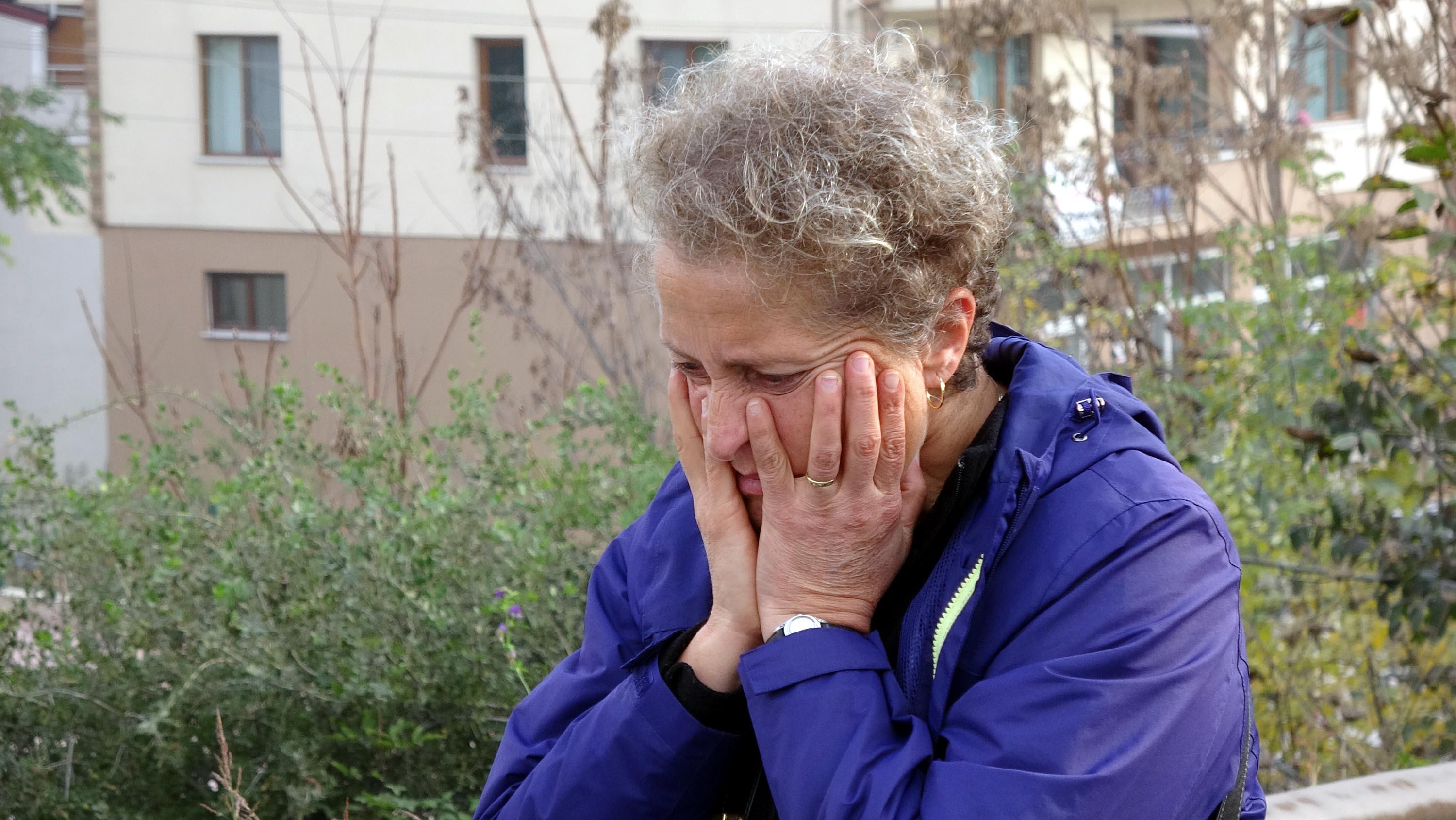 Yanan arabadan canını son anda kurtardı - 9