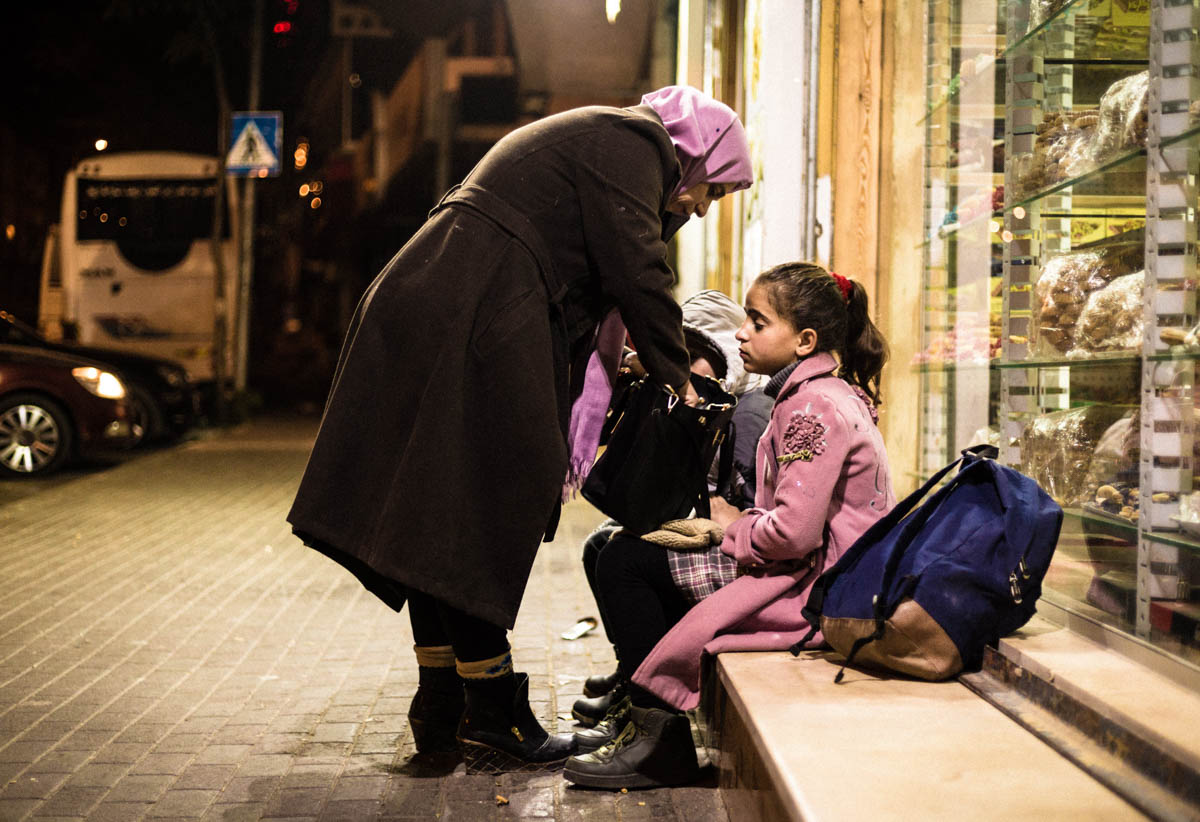 Filistinlilerin, ayda bir  defa İsrail hapishanelerindeki yakınlarını görmek için çektikleri zorluklar - 2
