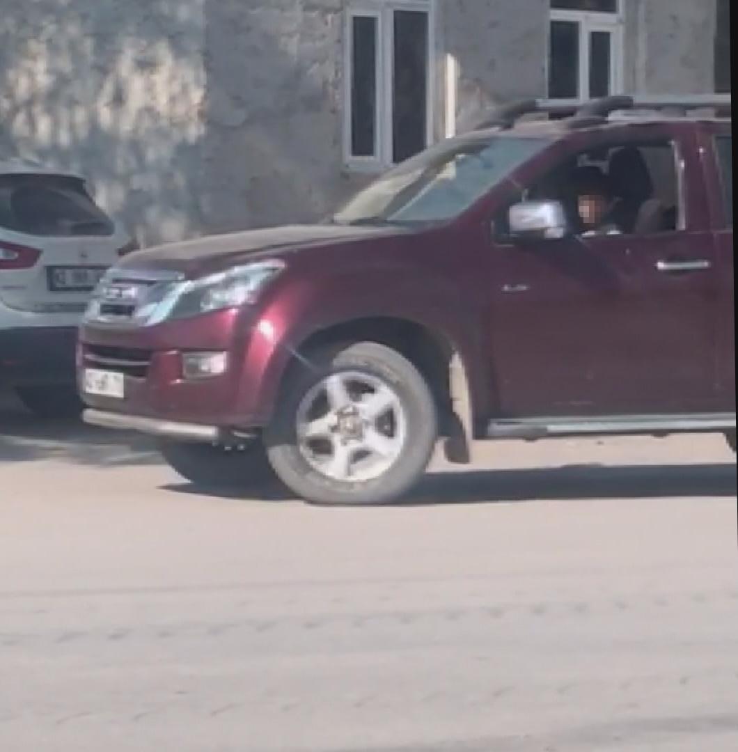 Arazi aracının sürücüsünü görenler şaşkına döndü - 1