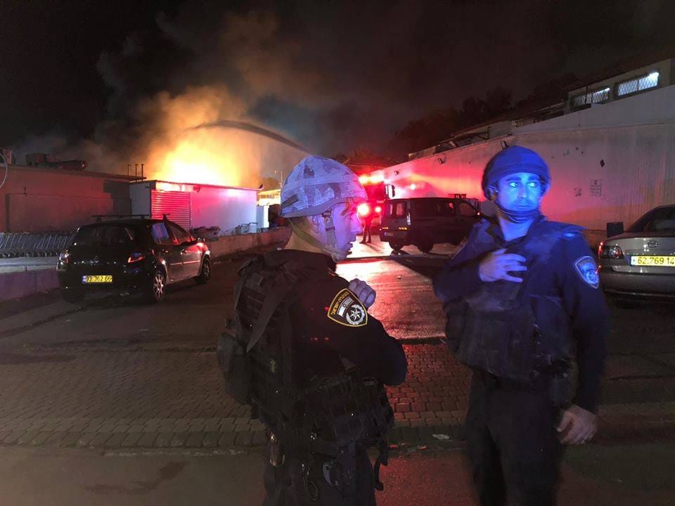 Siyonist İsrail Gazze Şeridi'ne hava saldırısı başlattı - 4