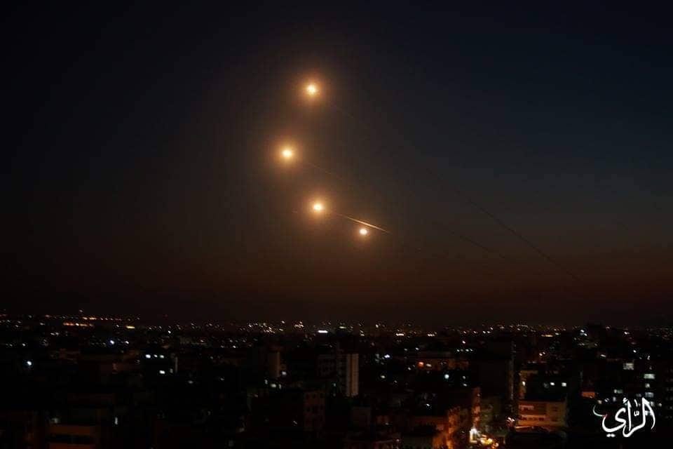 Siyonist İsrail Gazze Şeridi'ne hava saldırısı başlattı - 7