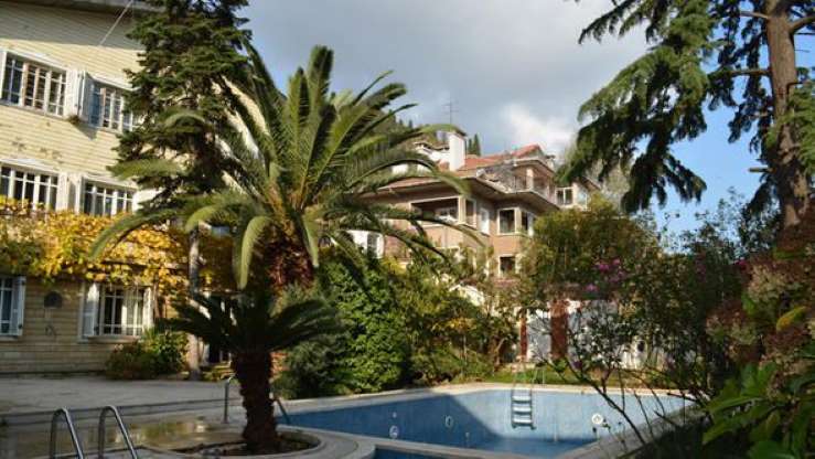 Özal Ailesinin köşkü satılığa çıktı - 8