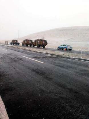Askeri zırhlı araç Kayseri-Nevşehir karayolunda kaza yaptı - 5