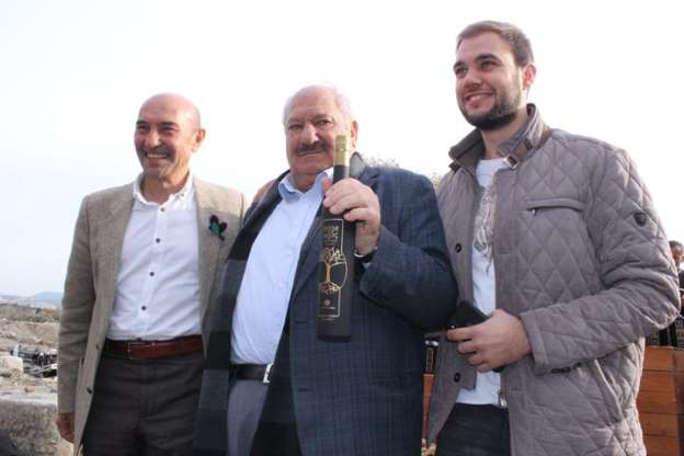 İzmir'de dünyanın en pahlı zeytin yağı yapılıyor - 3