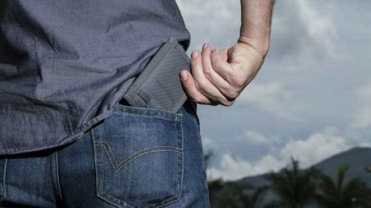 Cüzdanı arka cepte taşımak bel ağrısına neden oluyor - 9