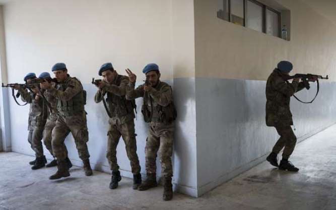 Suriye'nin Komando'larını, Polis Özel Harekat (PÖH)  yetiştiriyor - 2