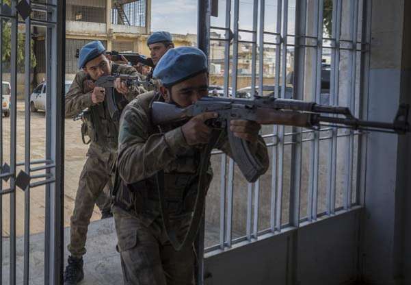 Suriye'nin Komando'larını, Polis Özel Harekat (PÖH)  yetiştiriyor - 9