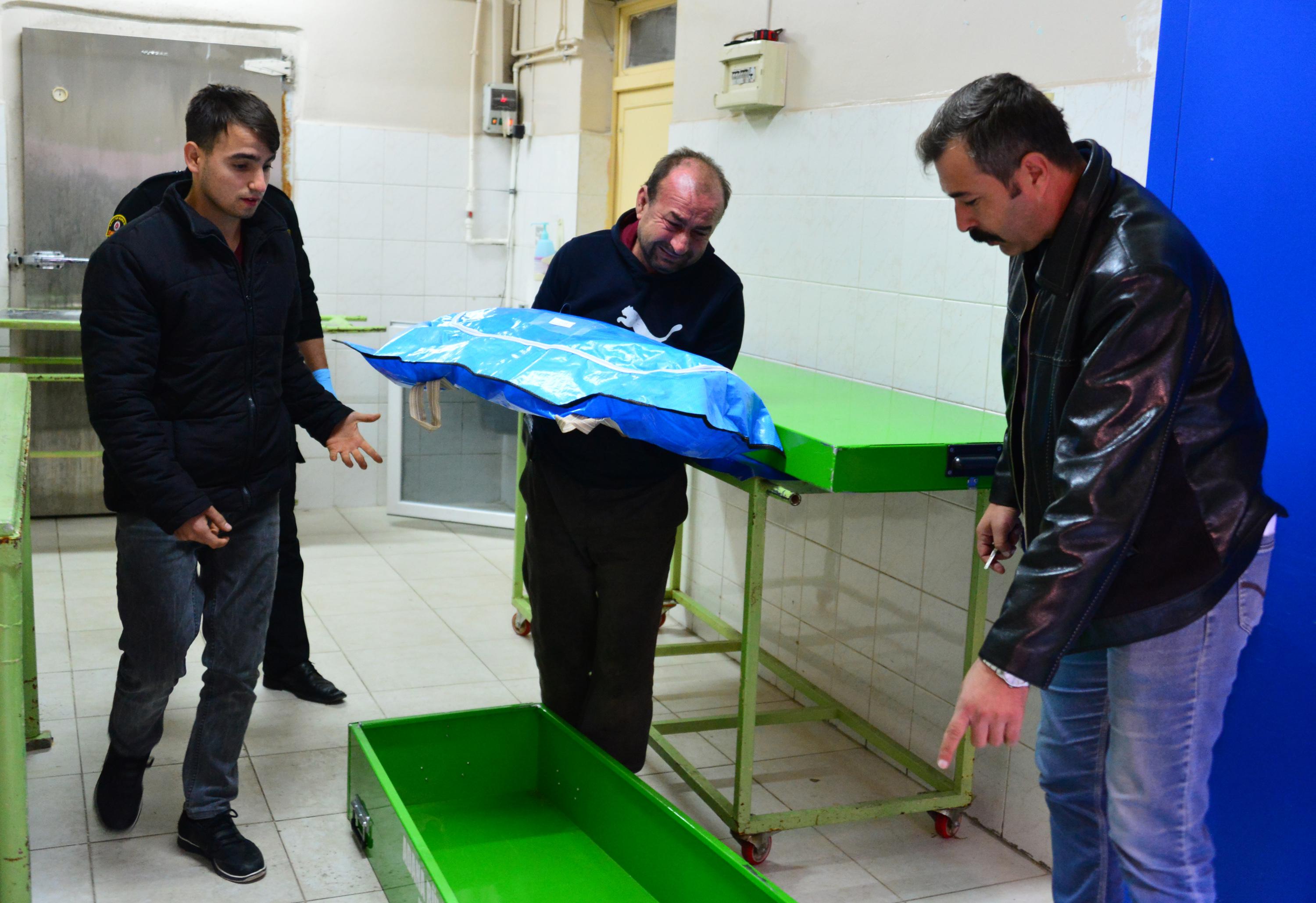 Kocasına kızan kadın, bebeğini döverek öldürdü - 5