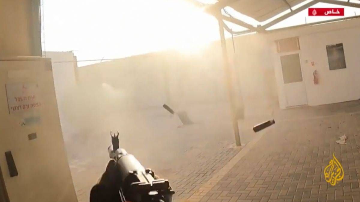 El Kassam'ın İsrail askeri üssüne baskını kask kamerasında