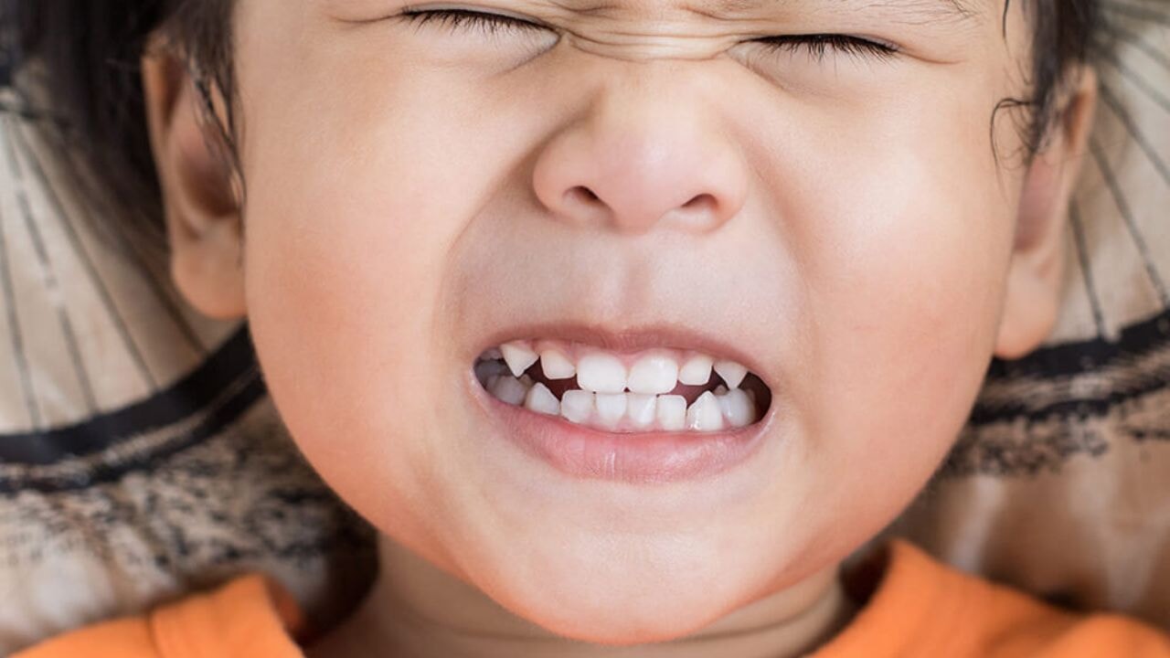 Geceleri diş sıkma ve gıcırdatmanın olumsuz etkileri