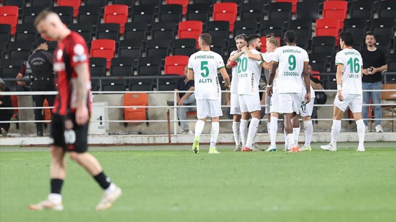 Alanyaspor deplasmanda Gaziantep FK'yi 1-0 yendi