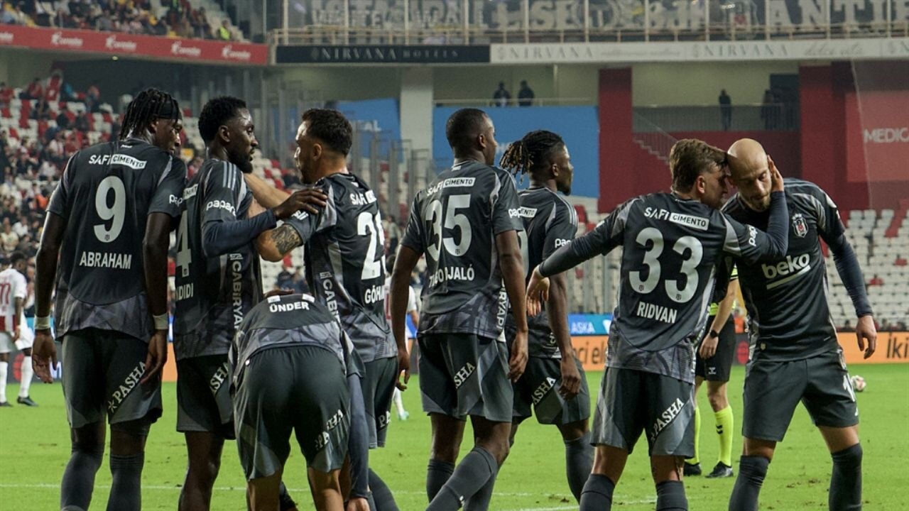 Beşiktaş, Antalyaspor deplasmanında 3-1 galip