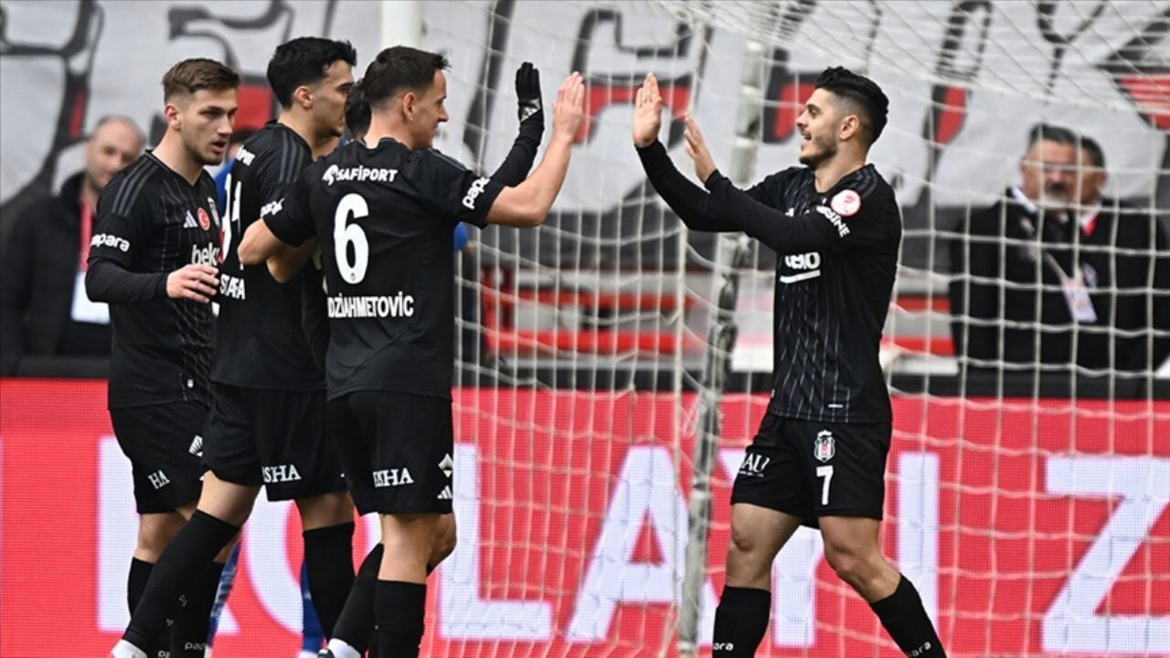 Beşiktaş, Gaziantep FK'yi konuk ediyor! Süper Lig'de kritik maç