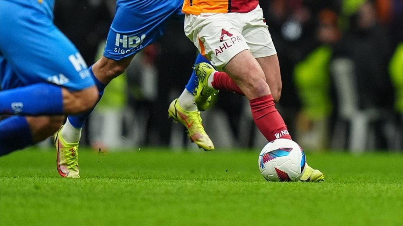 Beşiktaş ve Fenerbahçe'nin maç saatleri açıklandı: İşte 37. hafta programı